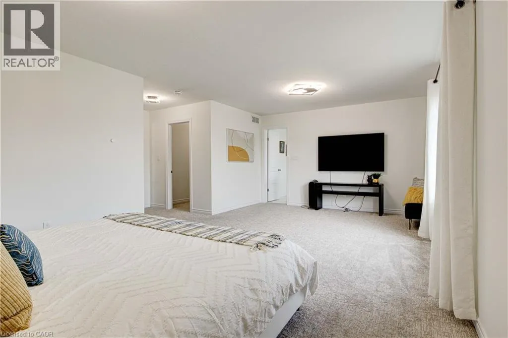 28 SASS Crescent