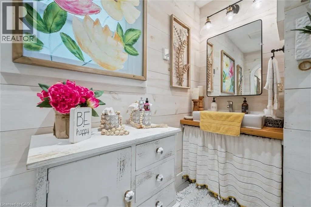 516 FIFTH Street N