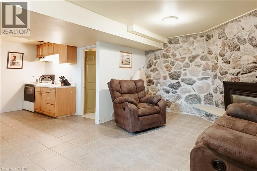 642 CEDARGROVE Place