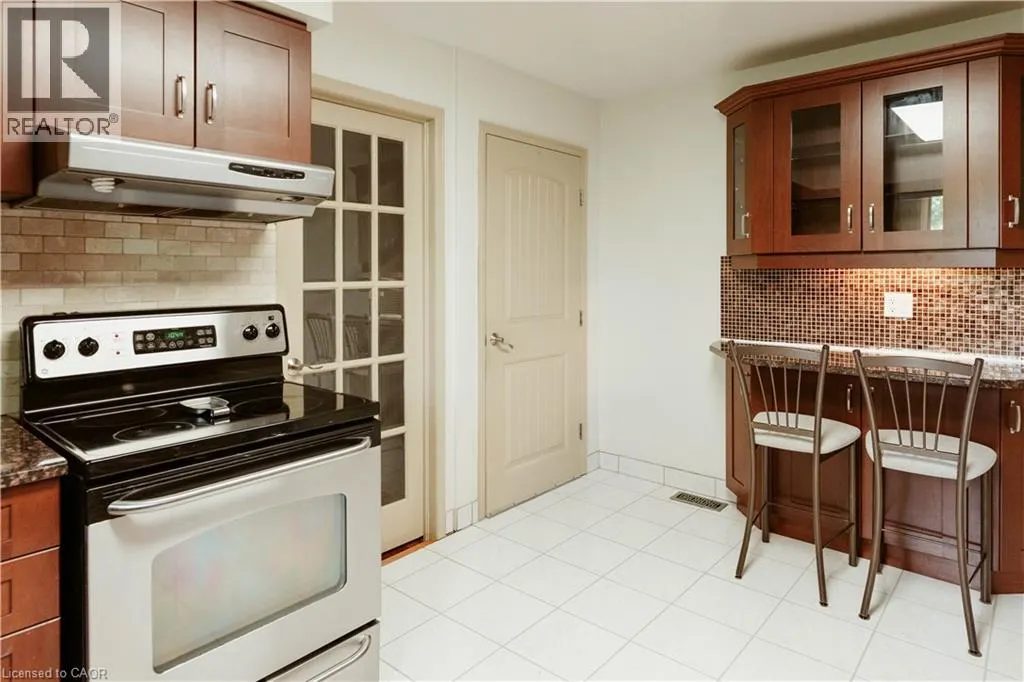 642 CEDARGROVE Place