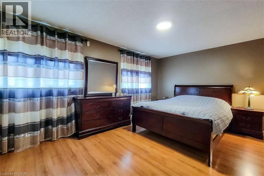 339 MACINTOSH Drive
