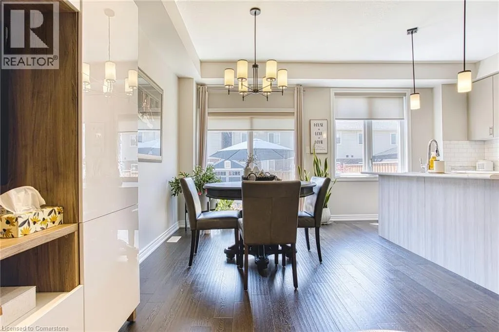 42 PINOT Crescent
