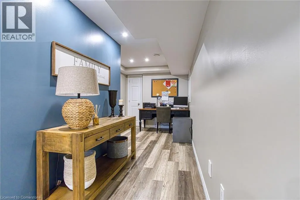 42 PINOT Crescent