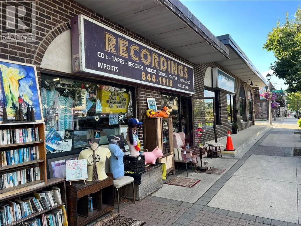 112 KERR Street