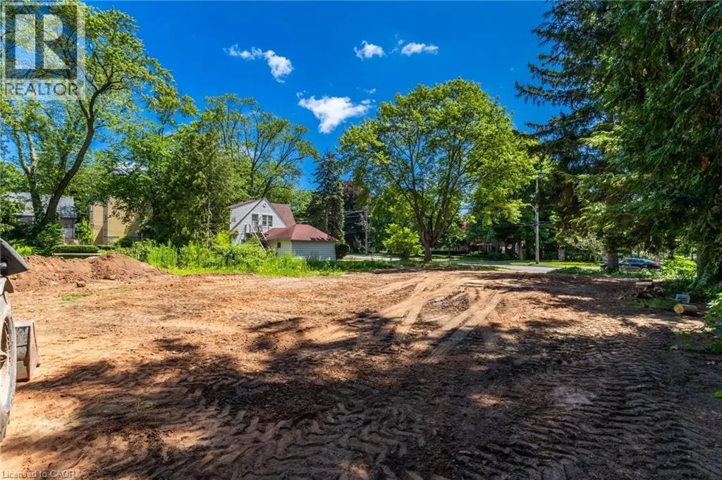 2379 LAKESHORE Road