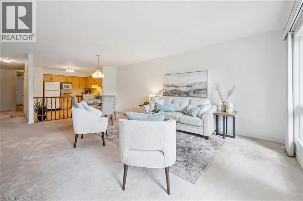 3 GARDENVIEW Court