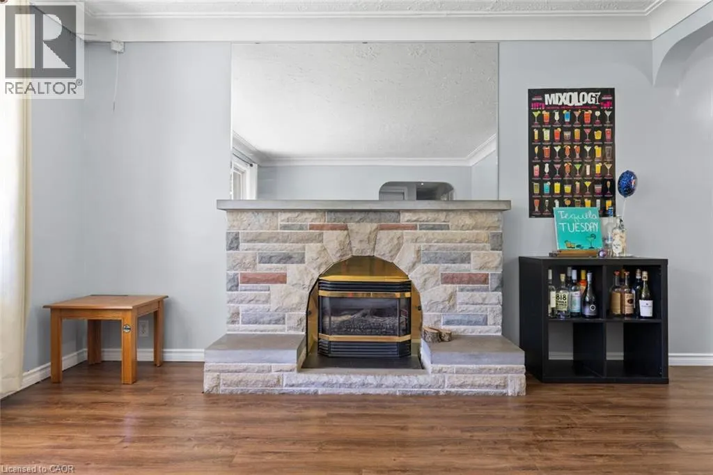 291 NEVILLE Drive