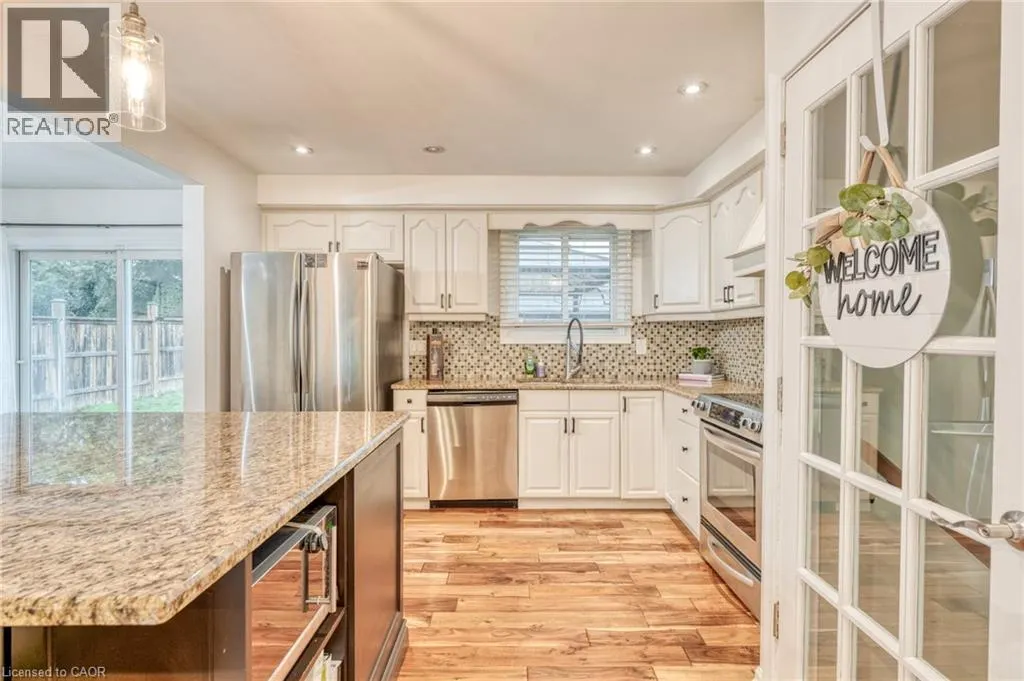 25 GLENVALE Drive