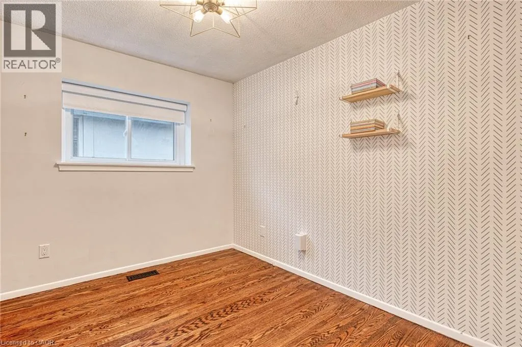 25 GLENVALE Drive