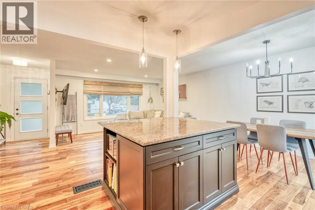 25 GLENVALE Drive