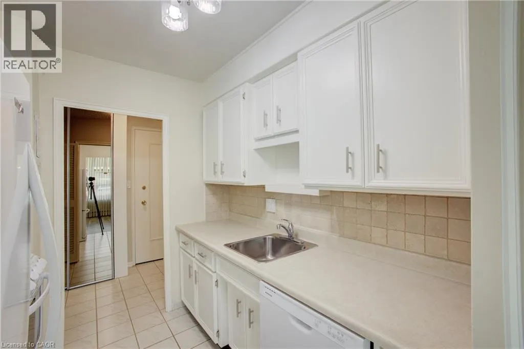 45 WESTMOUNT Road N Unit# 103, #103