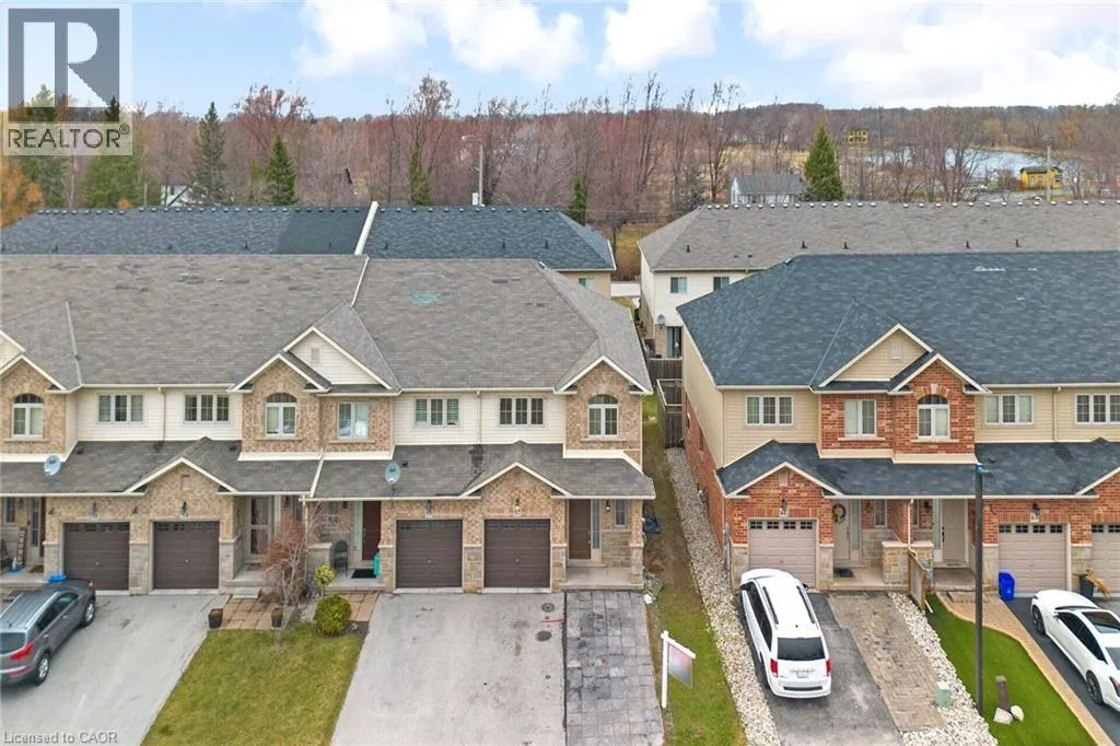 57 REDCEDAR Crescent