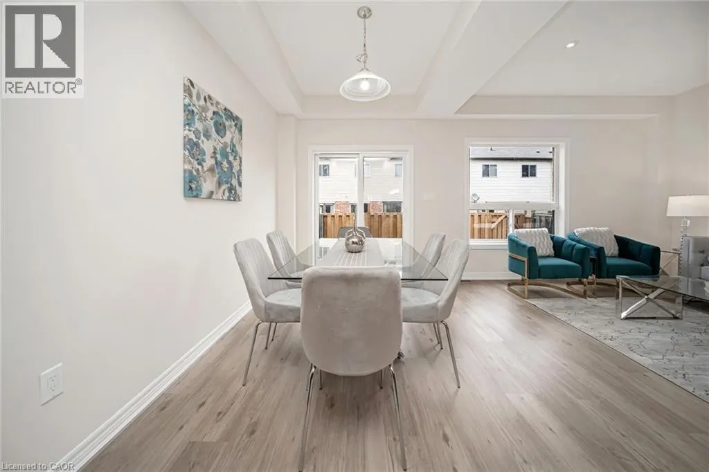 57 REDCEDAR Crescent