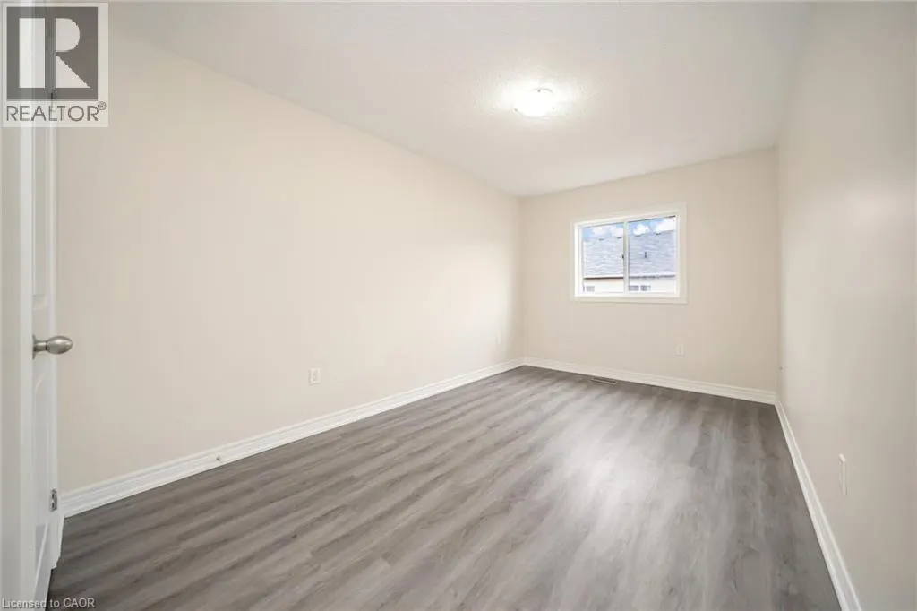 57 REDCEDAR Crescent