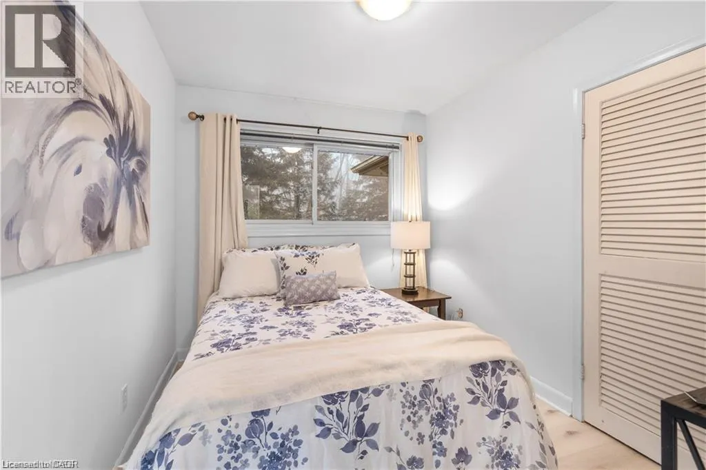 376 PHILIP Place
