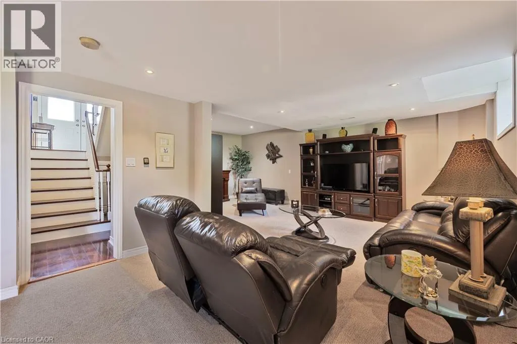 402 RAMBLEWOOD Drive