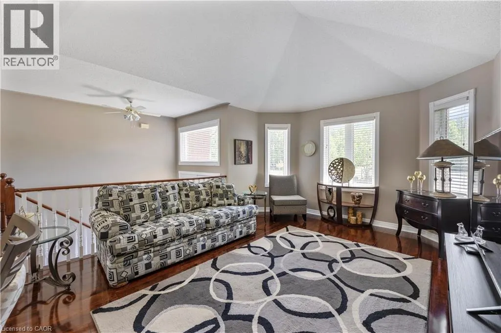 402 RAMBLEWOOD Drive