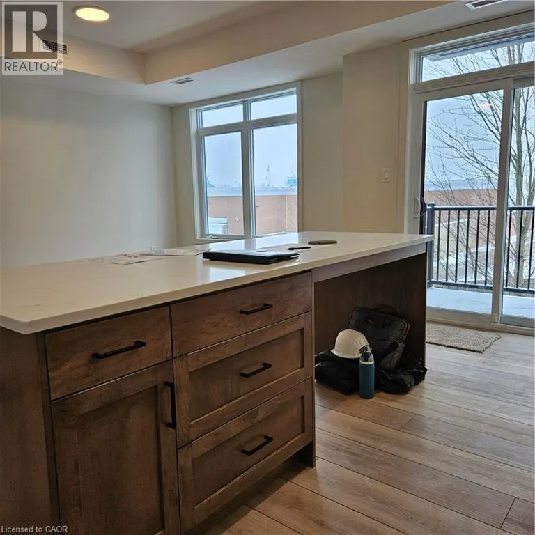 824 WOOLWICH Street Unit# 164, #164