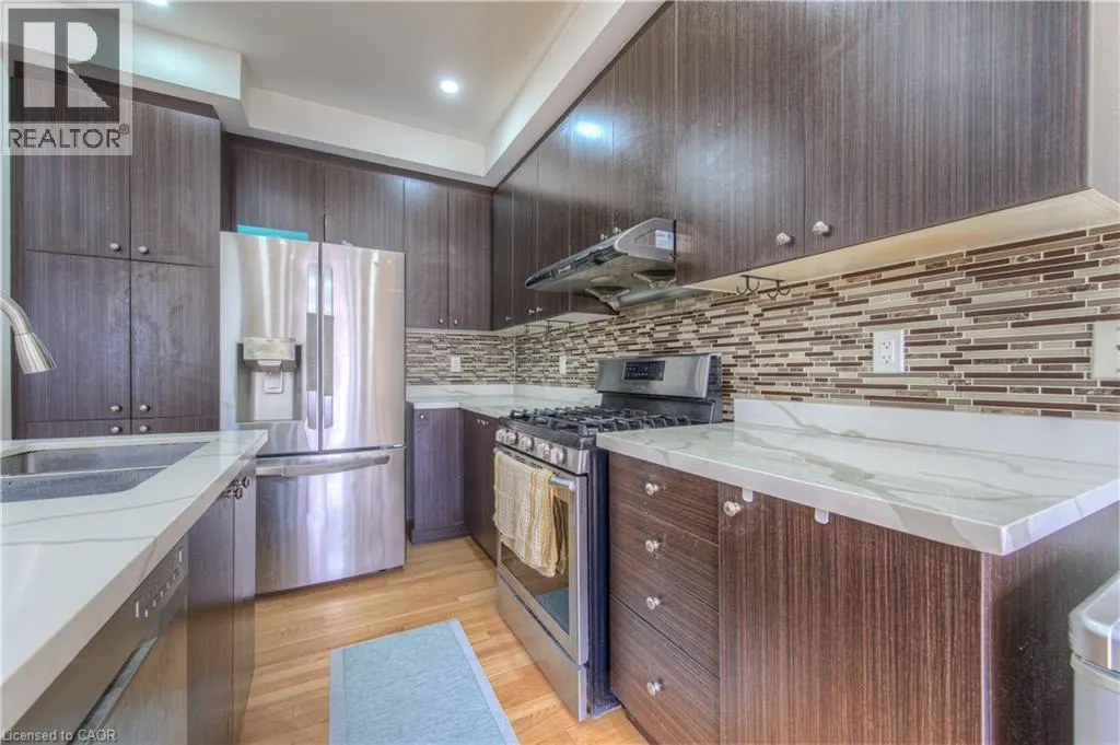 722 MEGSON Terrace