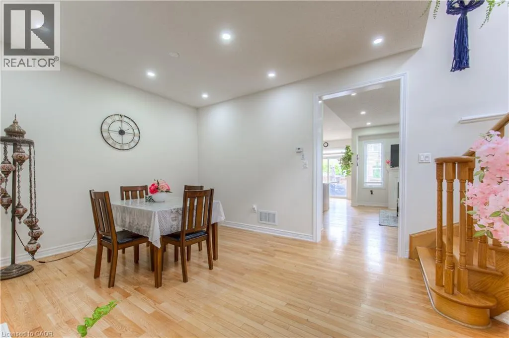 722 MEGSON Terrace