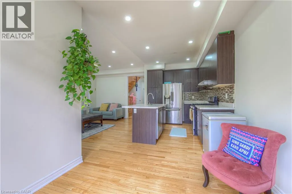 722 MEGSON Terrace