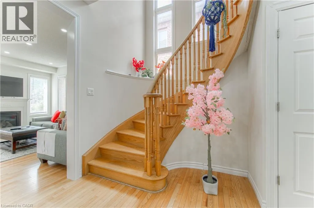 722 MEGSON Terrace