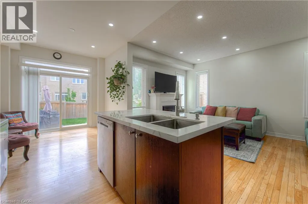 722 MEGSON Terrace