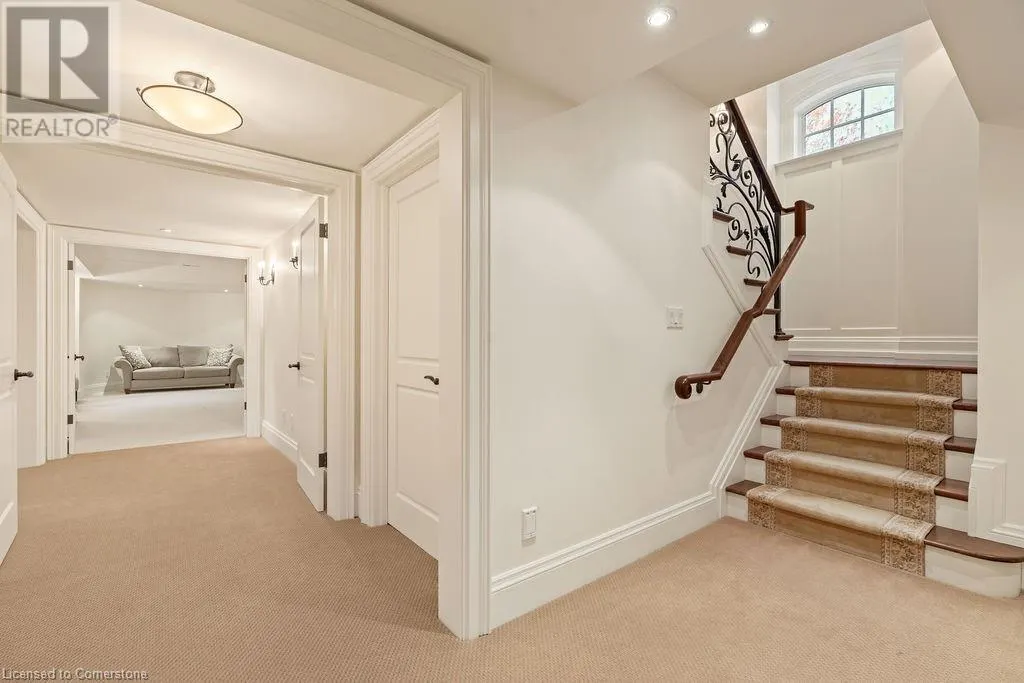 1081 ARGYLE Drive