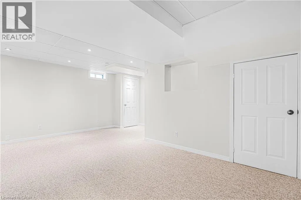 234 INGLIS Street