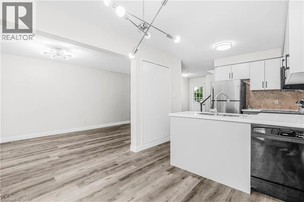 234 INGLIS Street