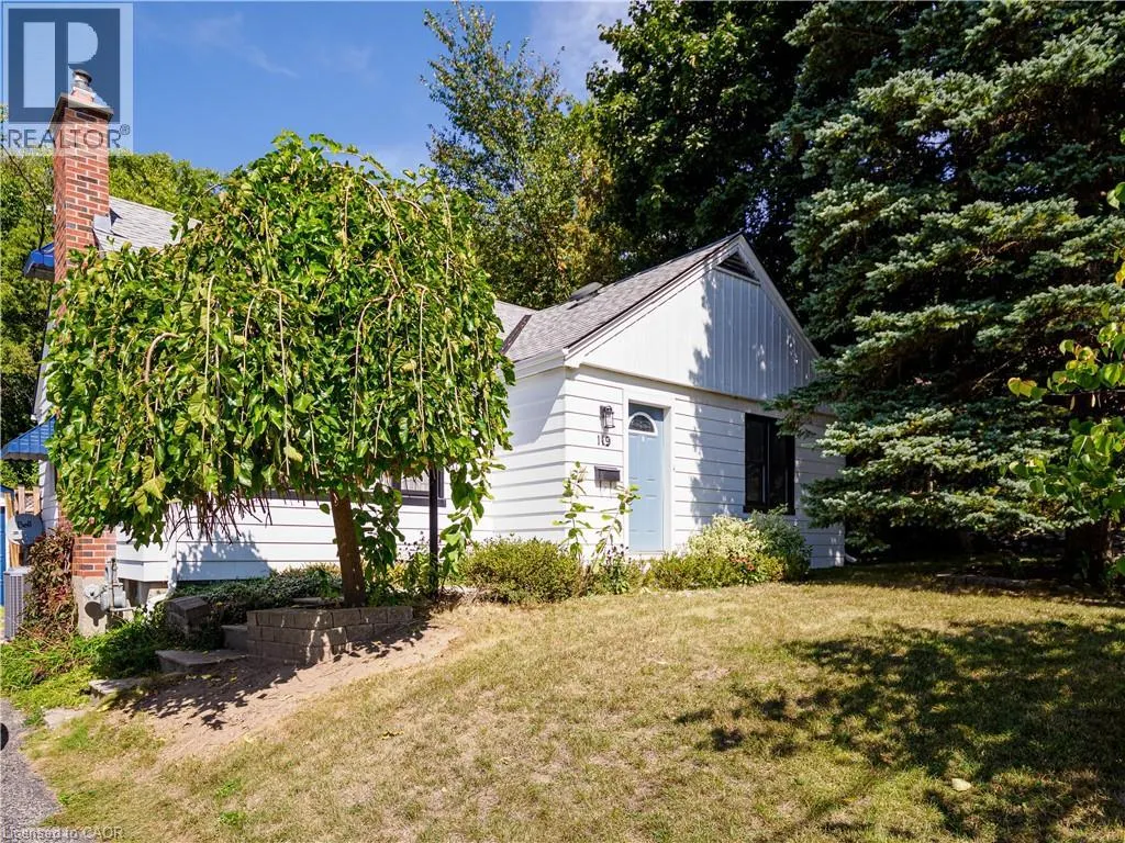 119 MCCALL Crescent