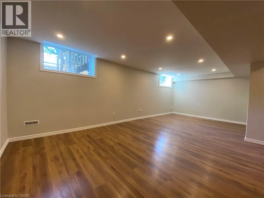 44 WINDSOR Circle