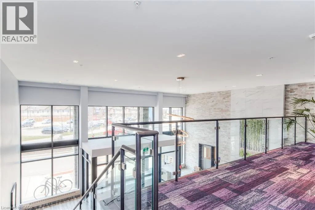 35 KINGSBURY Square Unit# 327, #327