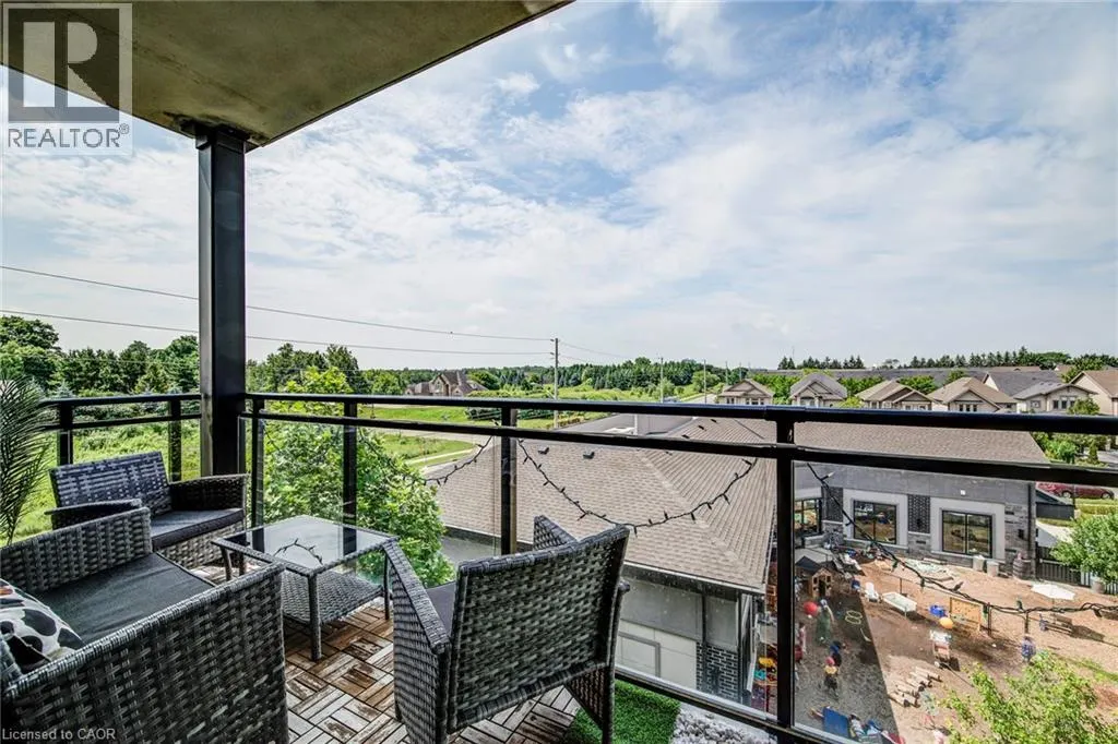 35 KINGSBURY Square Unit# 327, #327