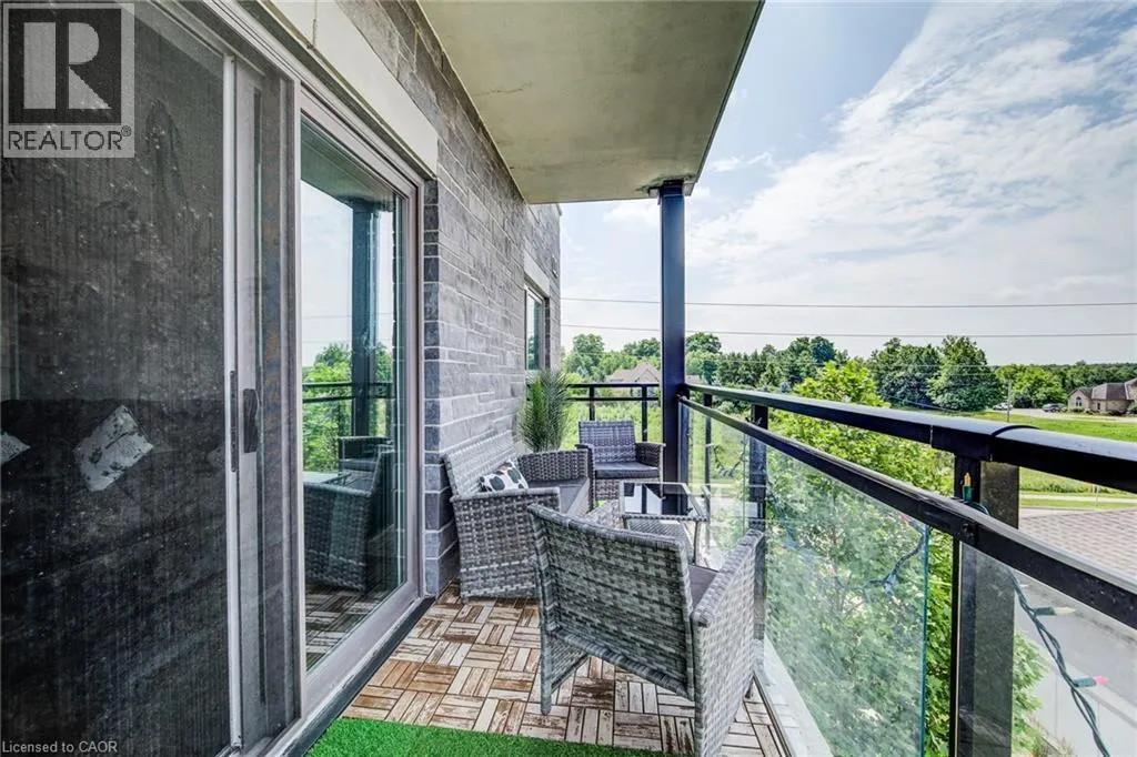 35 KINGSBURY Square Unit# 327, #327