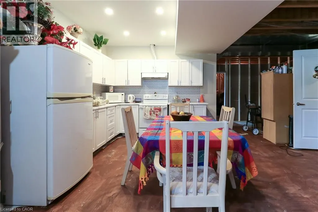 48 ALLEGRA Drive