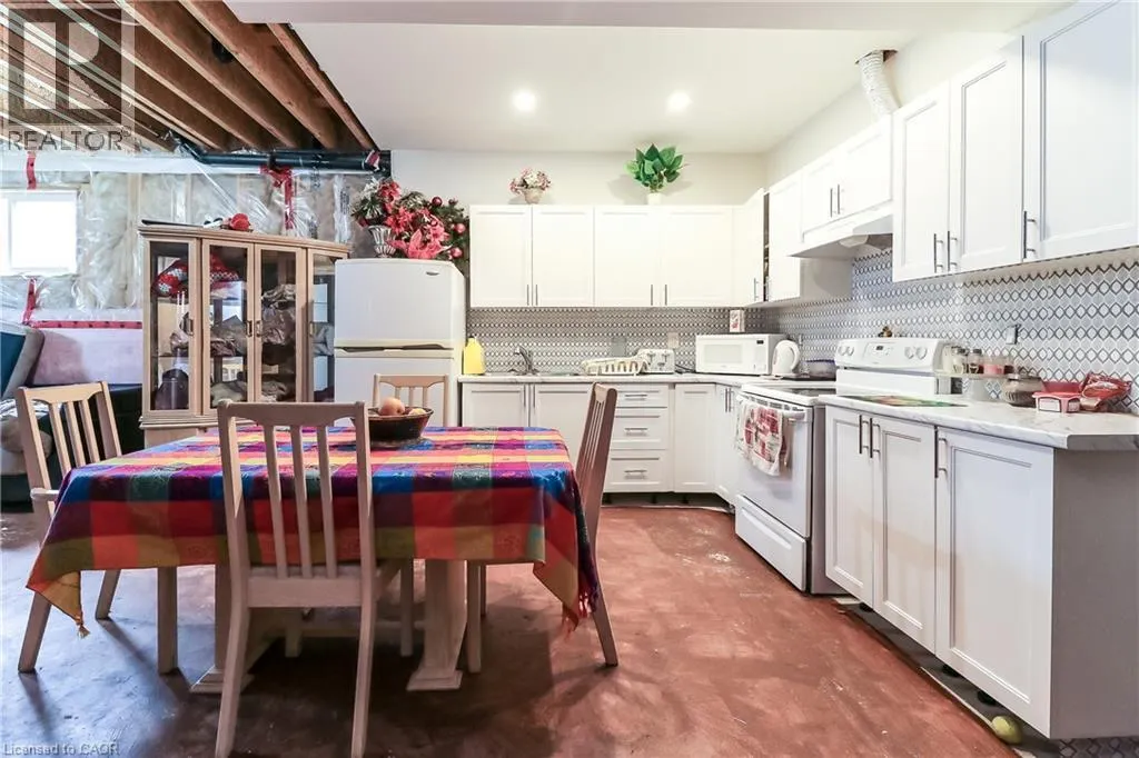 48 ALLEGRA Drive