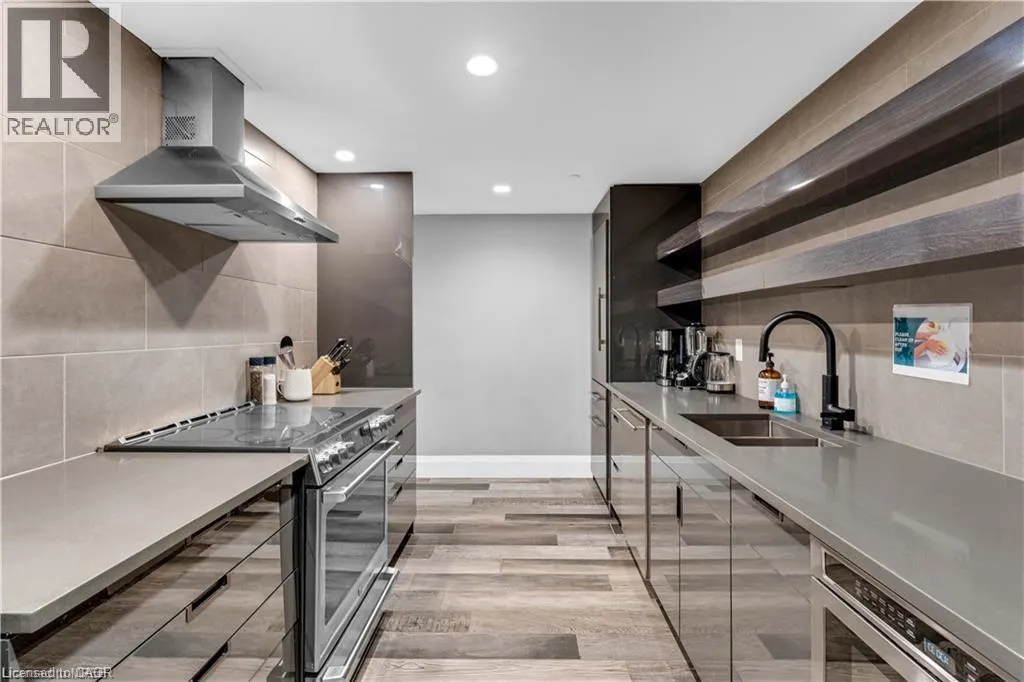 63 ARTHUR Street S Unit# 804, #804
