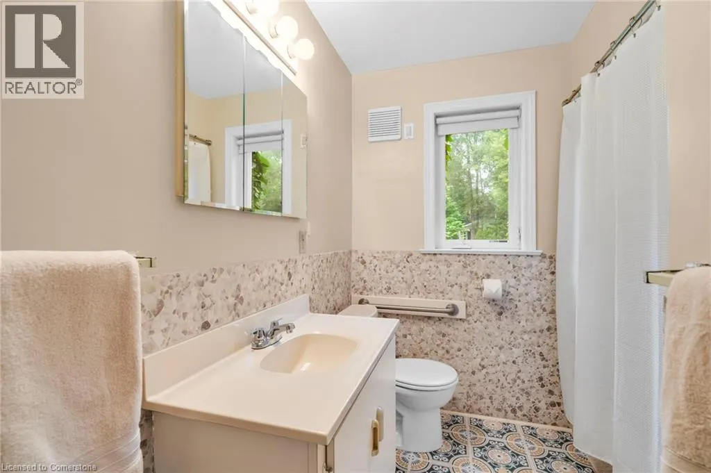 265 FIDDLERS GREEN Road