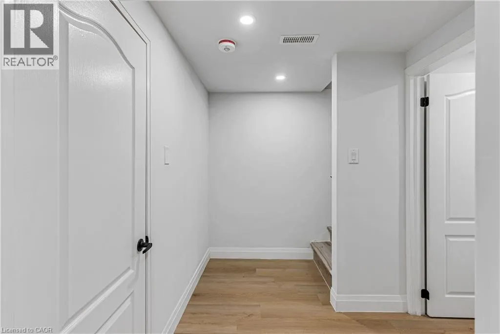 292 WOODWARD Avenue