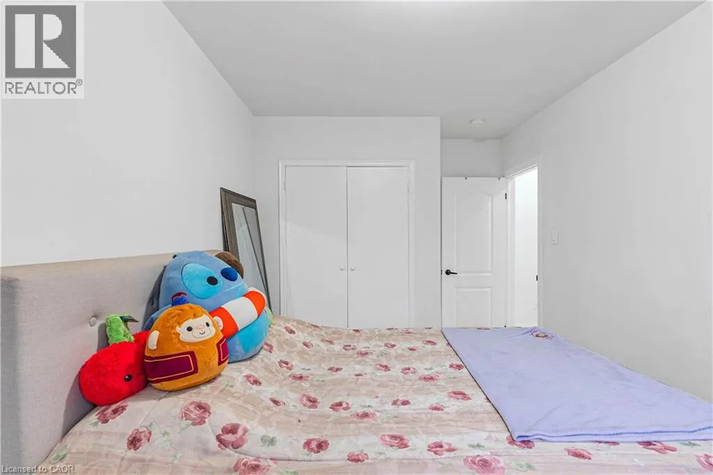 292 WOODWARD Avenue