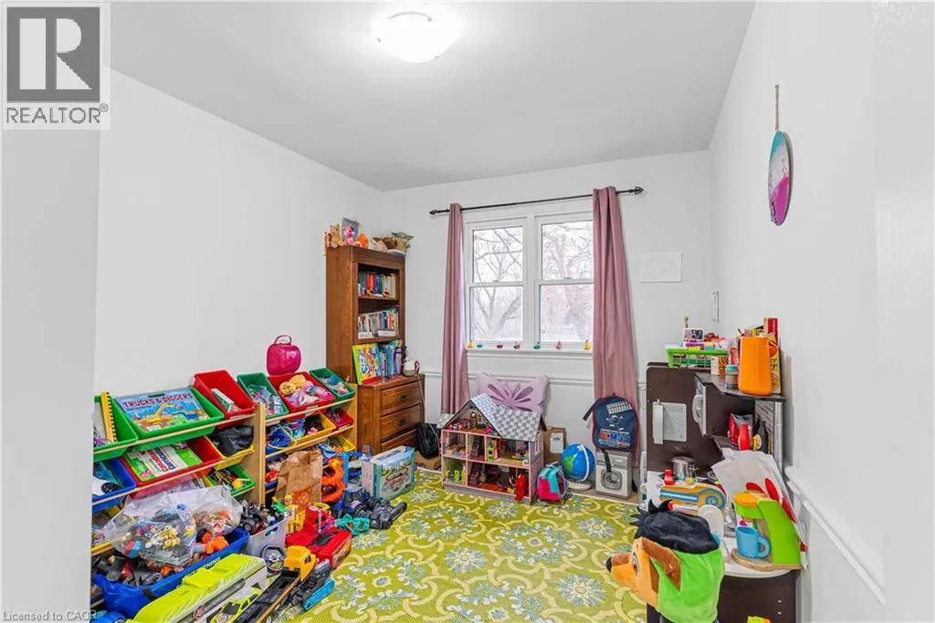 292 WOODWARD Avenue