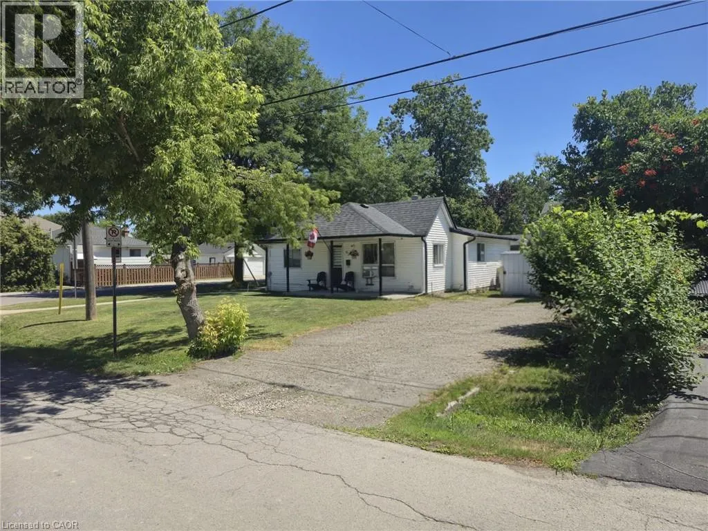 82 TEAL Avenue