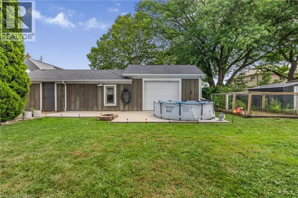 8 ADMIRAL Road