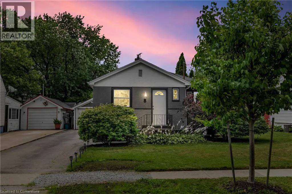 8 ADMIRAL Road