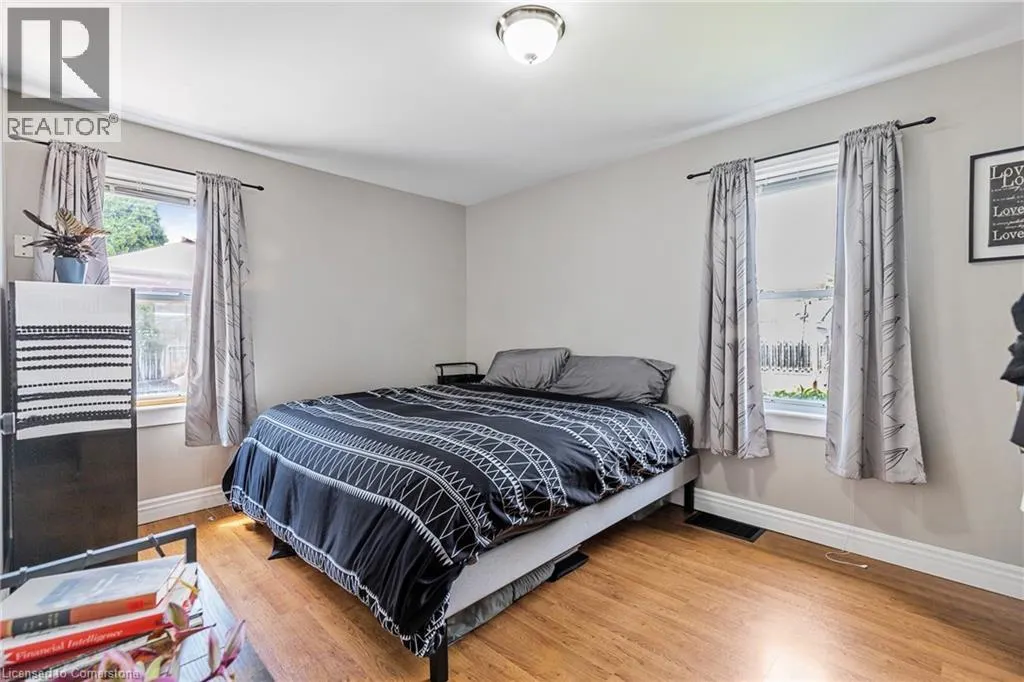 8 ADMIRAL Road
