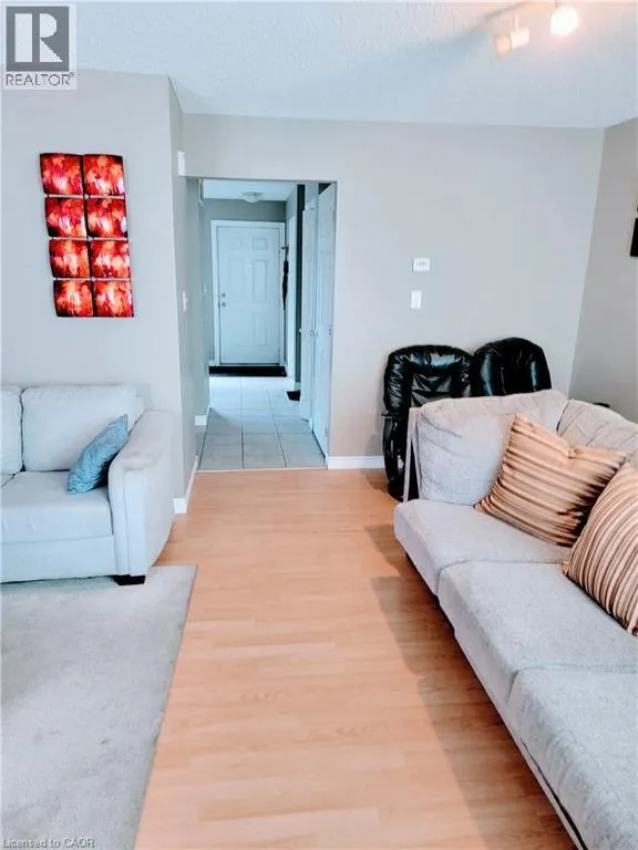 600 SARNIA Road Unit# 18, #18