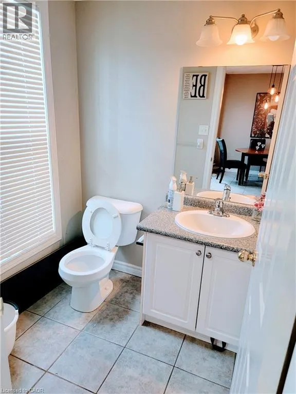 600 SARNIA Road Unit# 18, #18