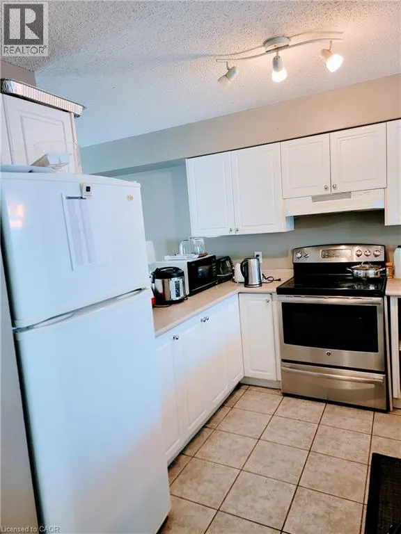 600 SARNIA Road Unit# 18, #18