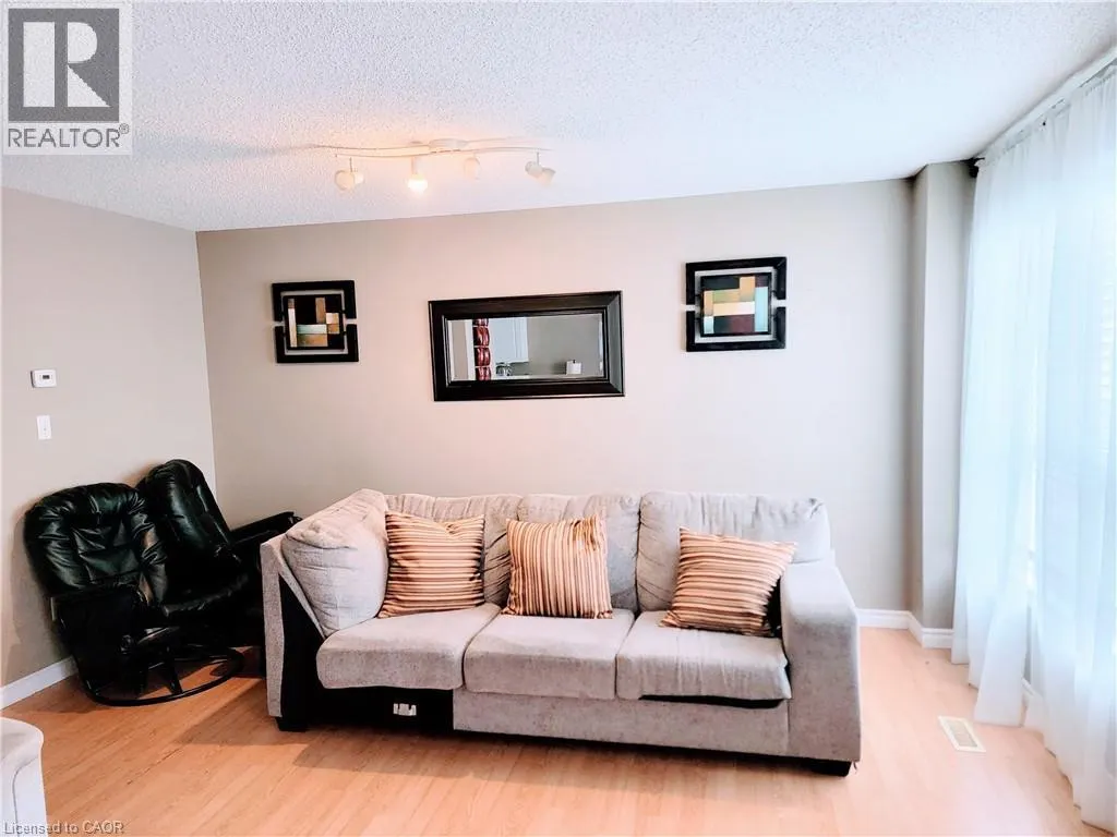 600 SARNIA Road Unit# 18, #18